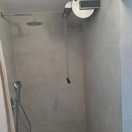 Za Studenym Potokom *