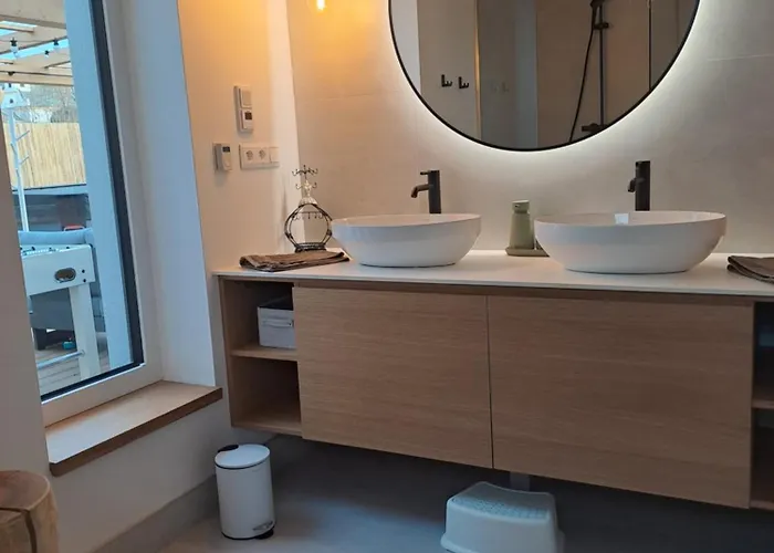 Za Studenym Potokom Chalet *